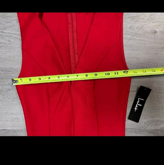 Lulu's Red Sleeveless V Neck Plunge Assymetrical Bodycon Party Formal  Small - Picture 3 of 4